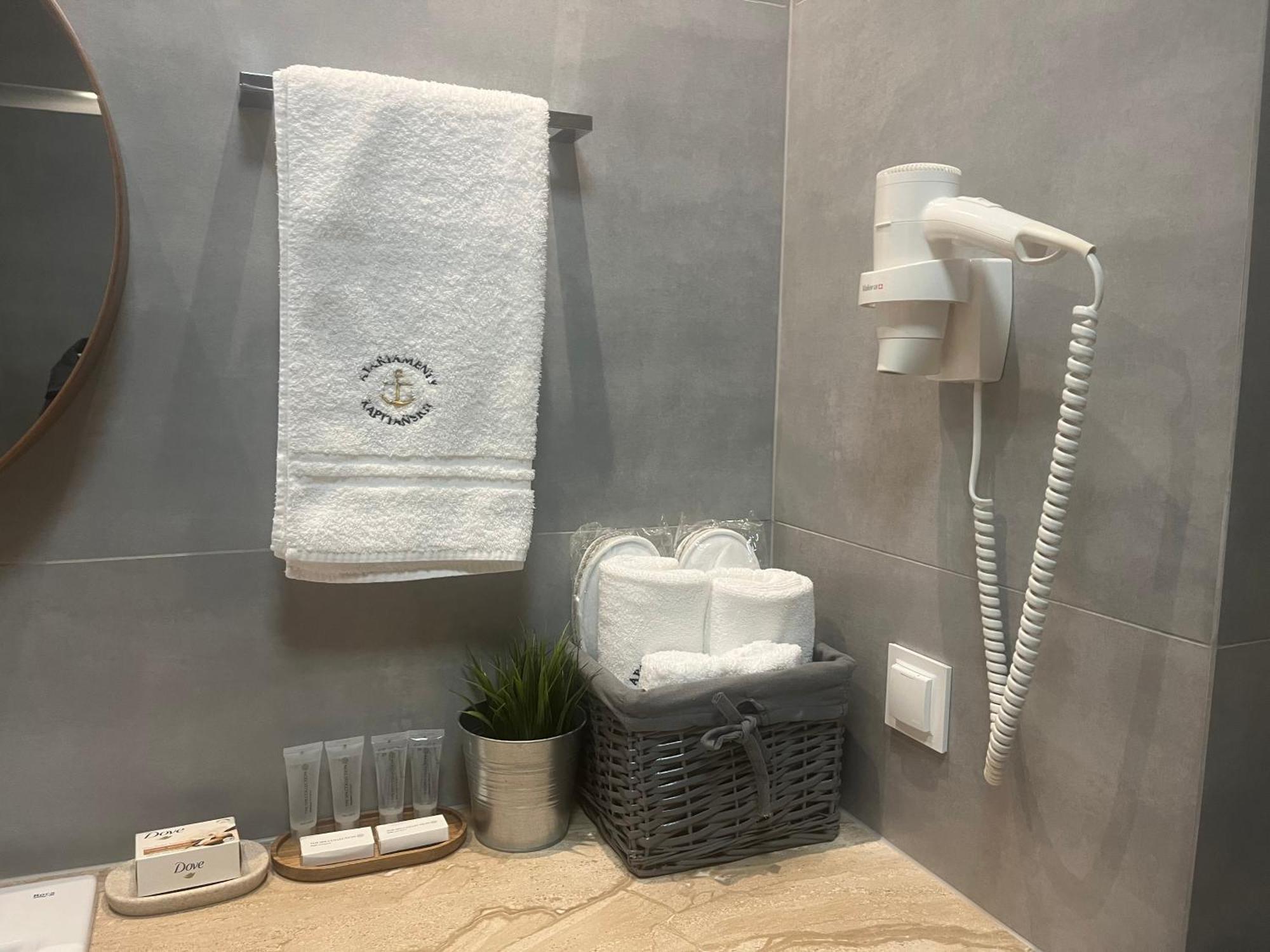 Kapitanskie Kasprowicza 20b Basen Sauny Jacuzzi Grota Solna Silownia Apartament Kołobrzeg